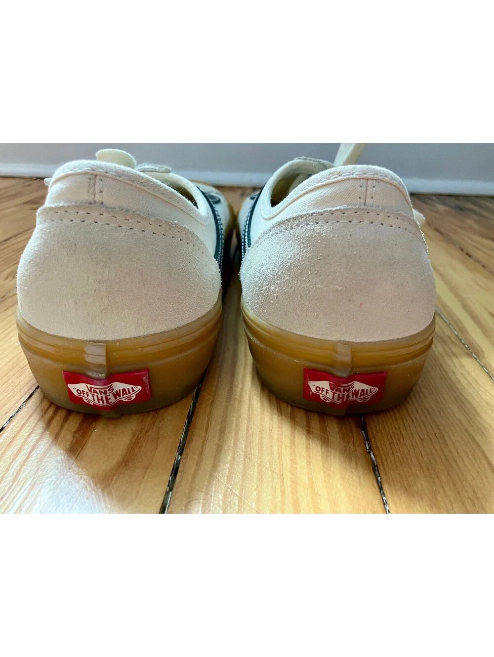 Vans Style 36 Cream Gum Sole Sidestripe Suede Skate Sneakers Womens 10